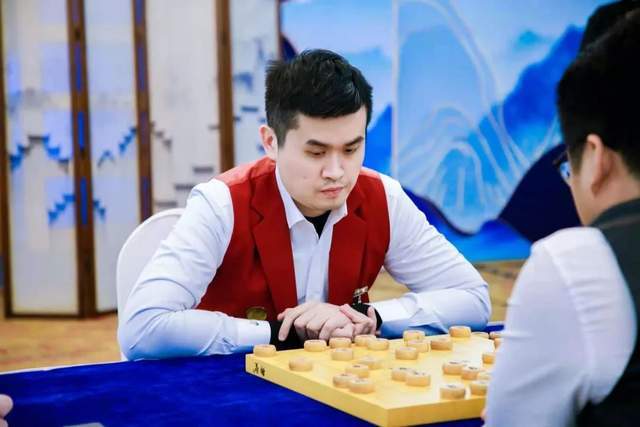 第九届“碧桂园杯”全国象棋冠军邀请赛圆满落幕 蒋川成为王中王“十大外围足球平台app”(图5)
第九届“碧桂园杯”全国象棋冠军邀请赛圆满落幕 蒋川成为王中王“十大外围足球平台app”(图5)