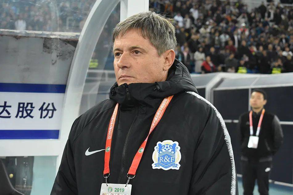 不是斯托伊科维奇也不是图拔 富力新帅会是这位天津球迷的老熟人吗?【十大外围足球平台app】(图4)
不是斯托伊科维奇也不是图拔 富力新帅会是这位天津球迷的老熟人吗?【十大外围足球平台app】(图4)