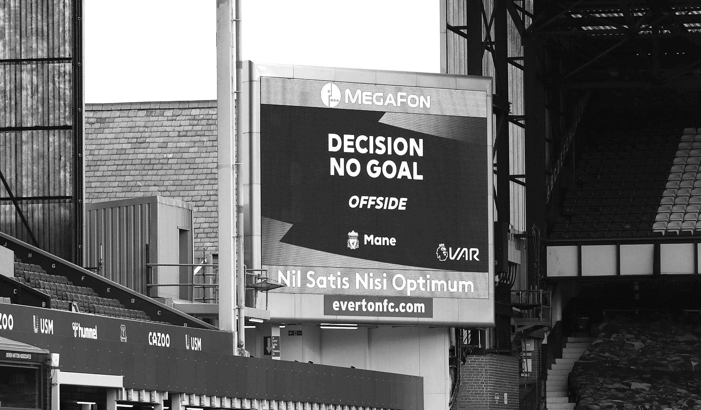 十大外围足球平台app|
英超“毫厘之差”越位引争议(图3)